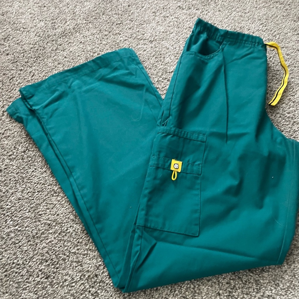 Women’s Small Scrub Pants
